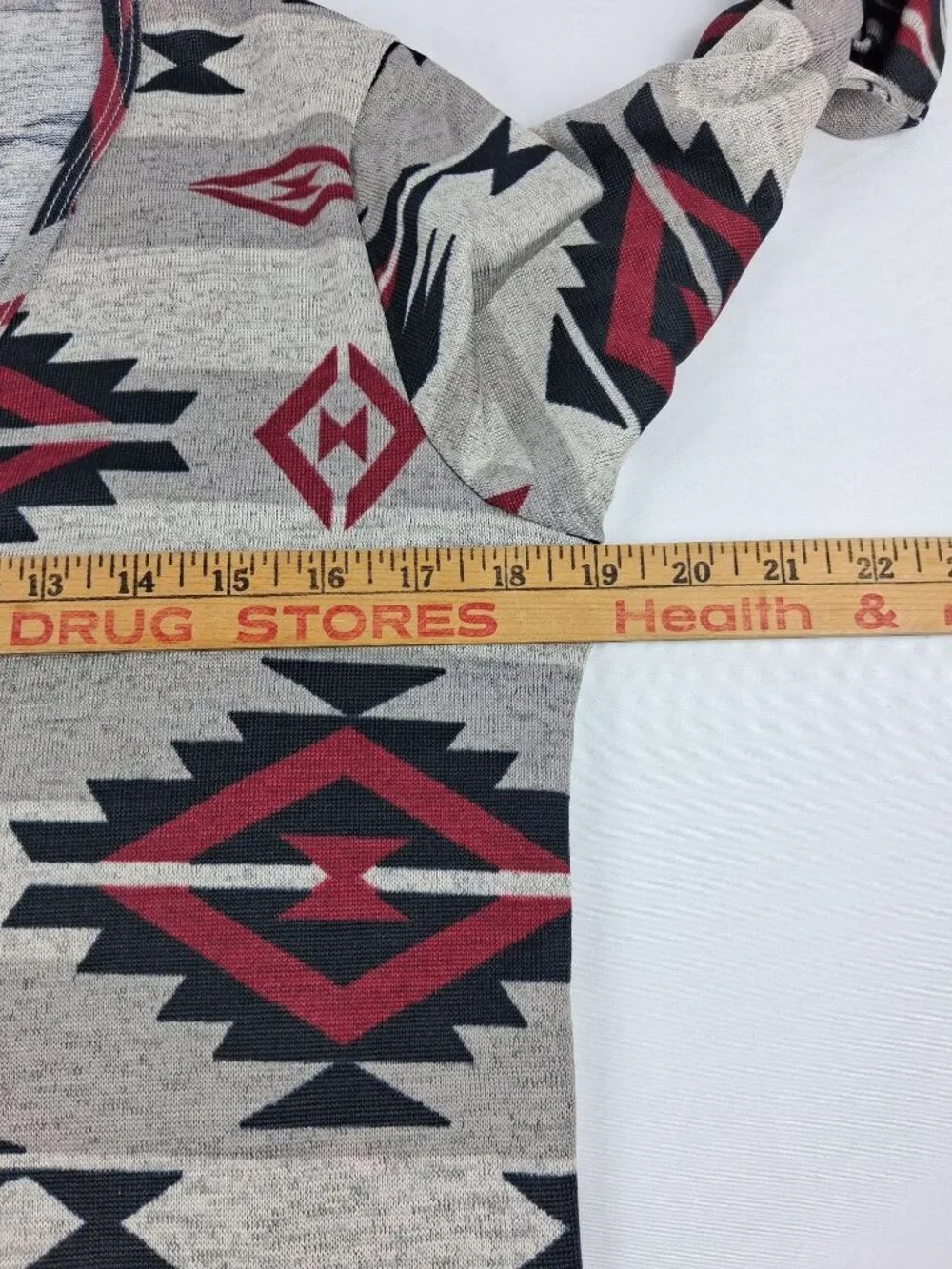 Living Doll Los Angeles Large Tribal Aztec Style Cardigan Sweater High-Low Hem - Picture 10 of 12